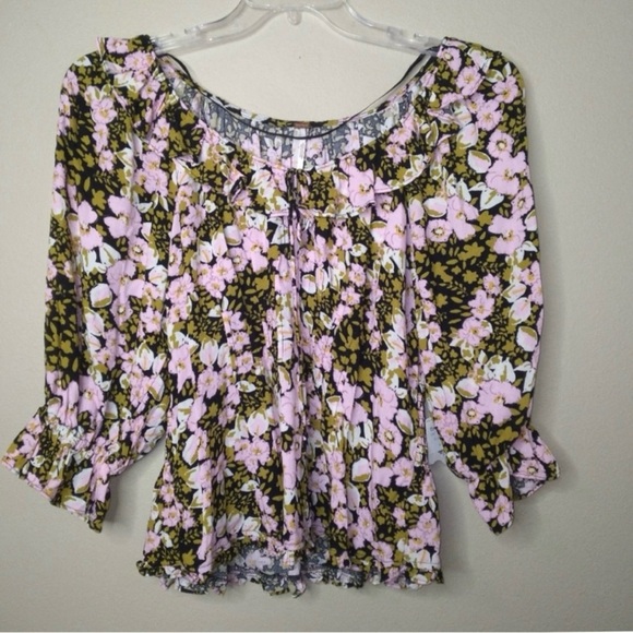 Free People Floral “Sweet Memories” Ruffle Women's Top sz. Large - Picture 4 of 9